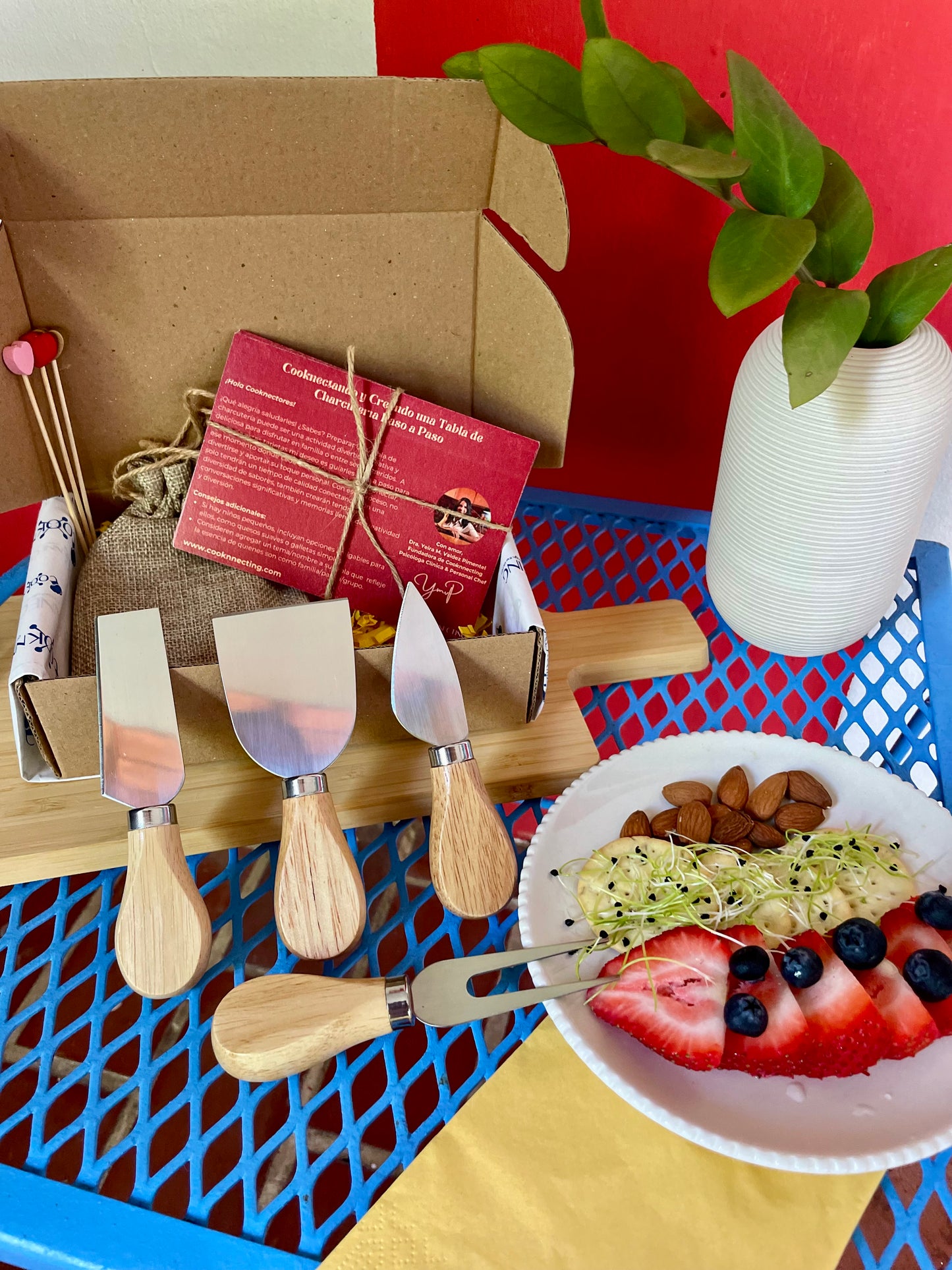 Cooknnecting Charcuterie Box Experience